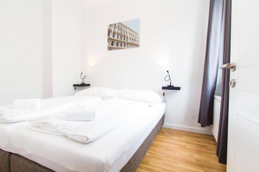 Lainzer Strasse Apartment Wien